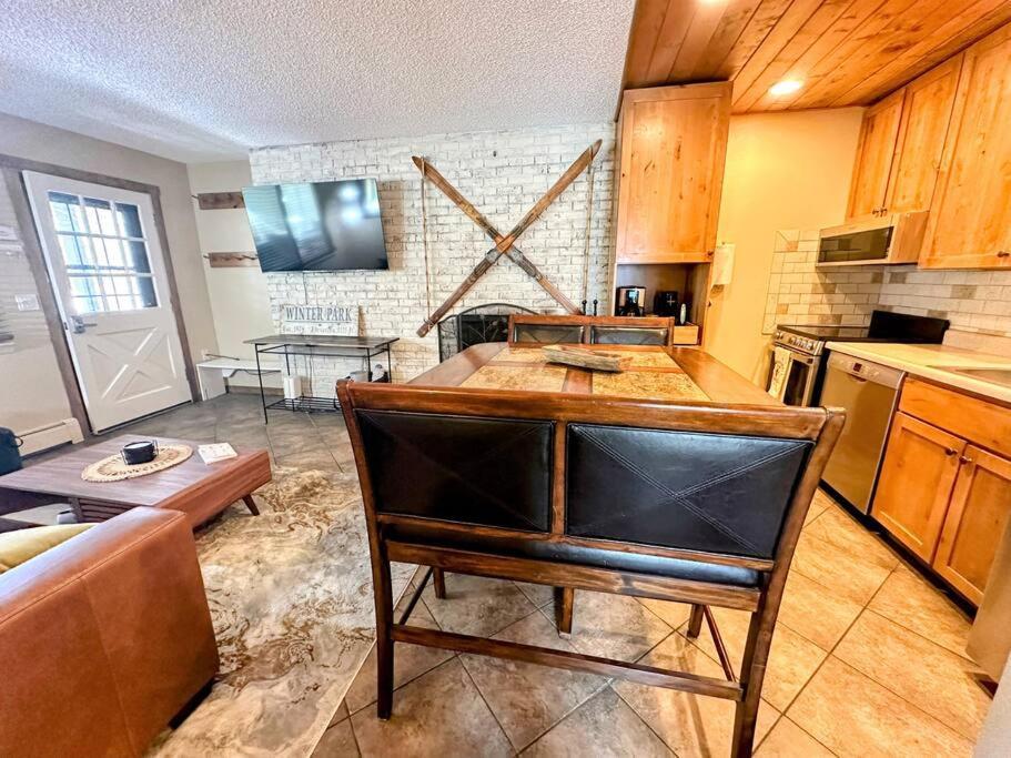 Winter Haus, Winter Park 2 Bedrooms Corner Unit W Outdoor Patio Walking Distance To The Center Of Town Екстериор снимка