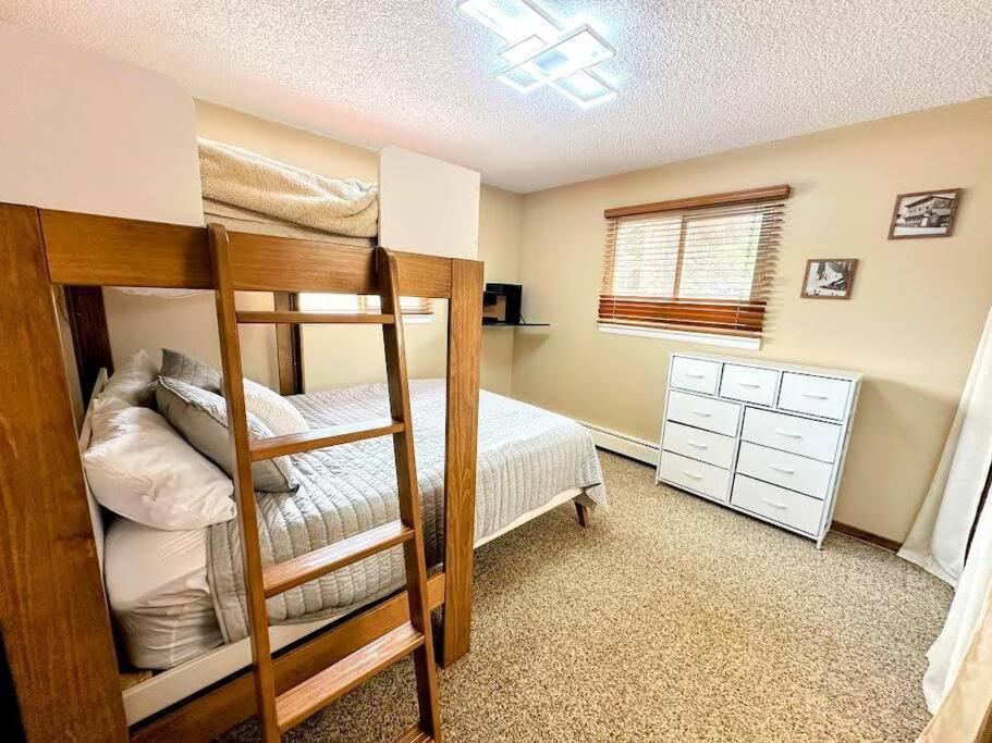 Winter Haus, Winter Park 2 Bedrooms Corner Unit W Outdoor Patio Walking Distance To The Center Of Town Екстериор снимка